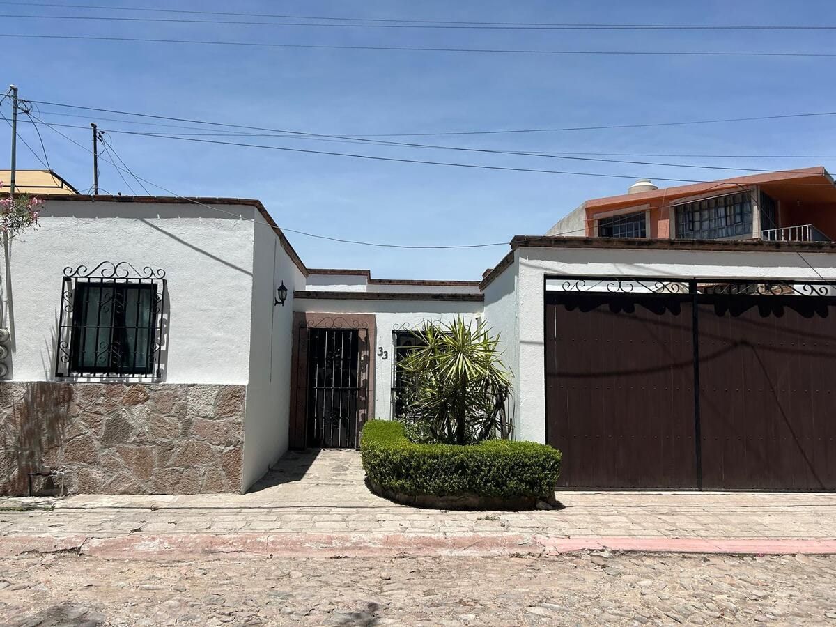 Arboleda House