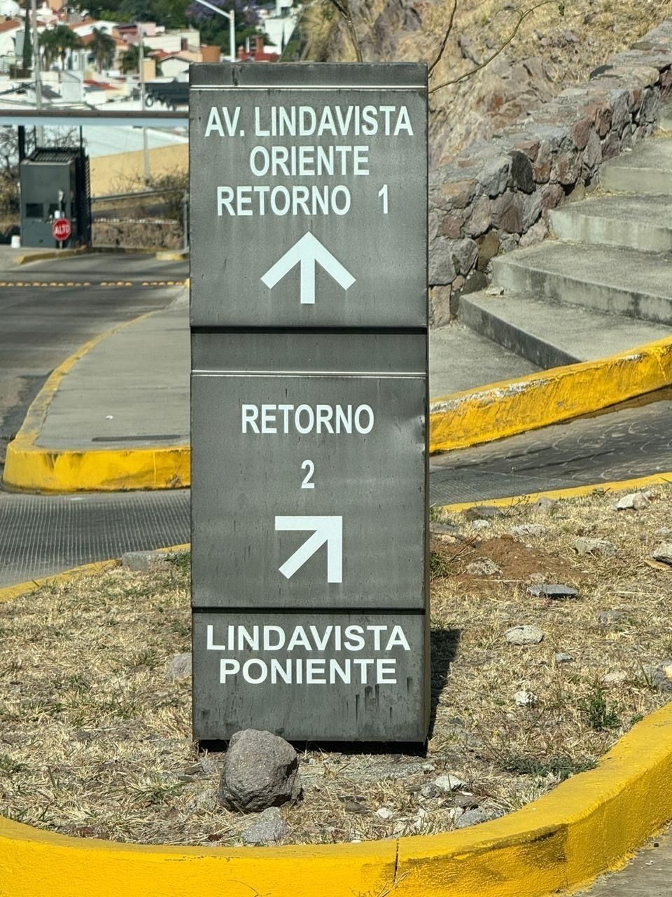 8 de 16