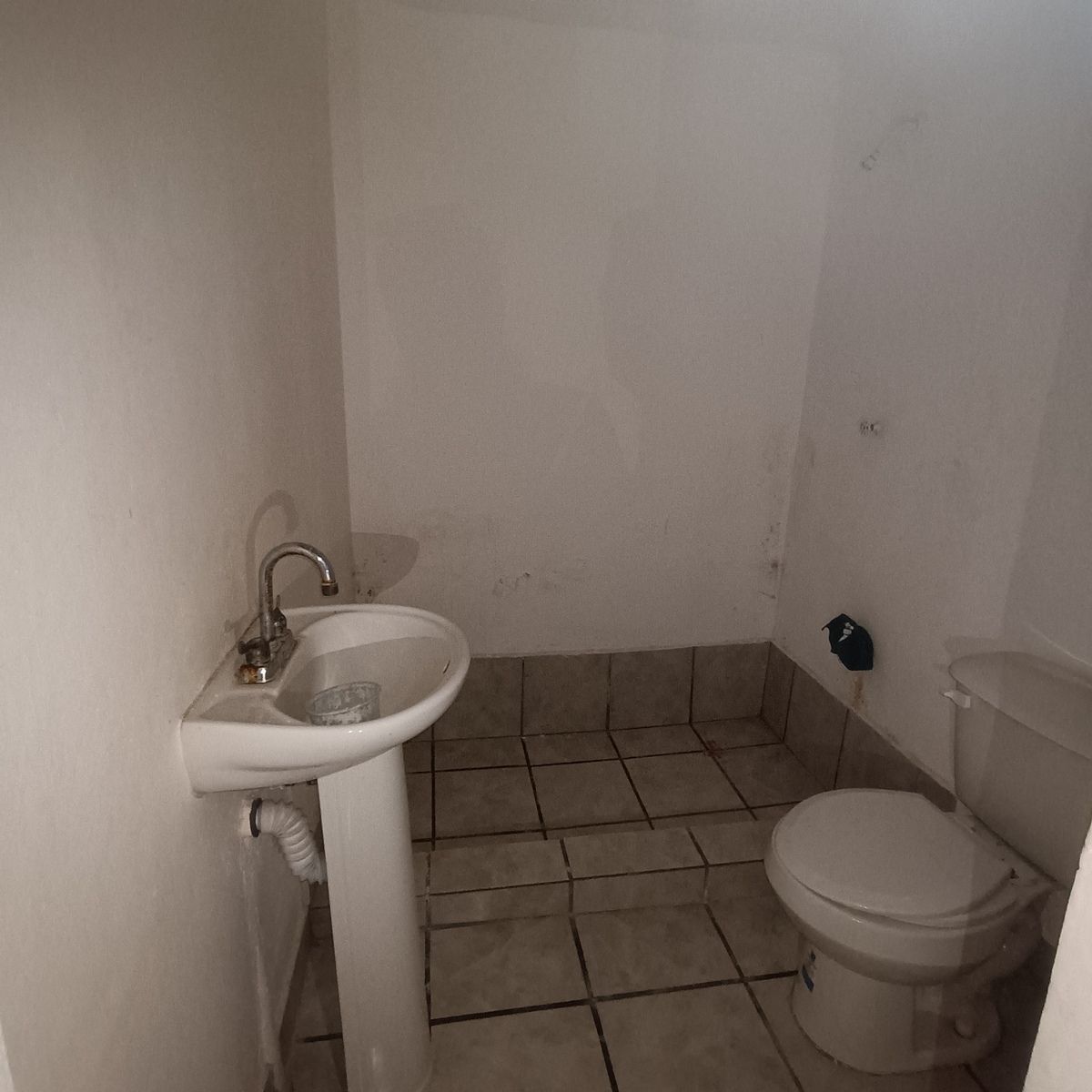20 of 26: Baño completo