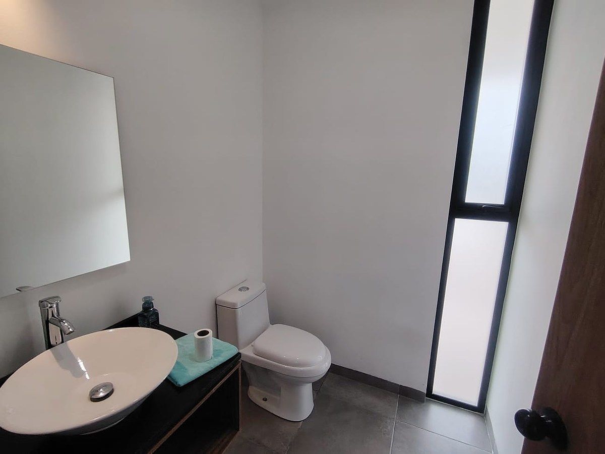 MEDIO BAÑO PB, foto 8 de 29
