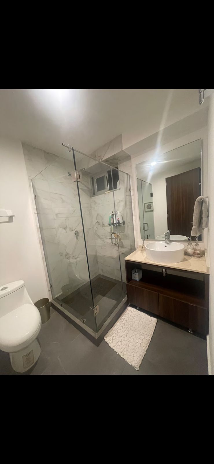 2 de 8: Baño recámara principal