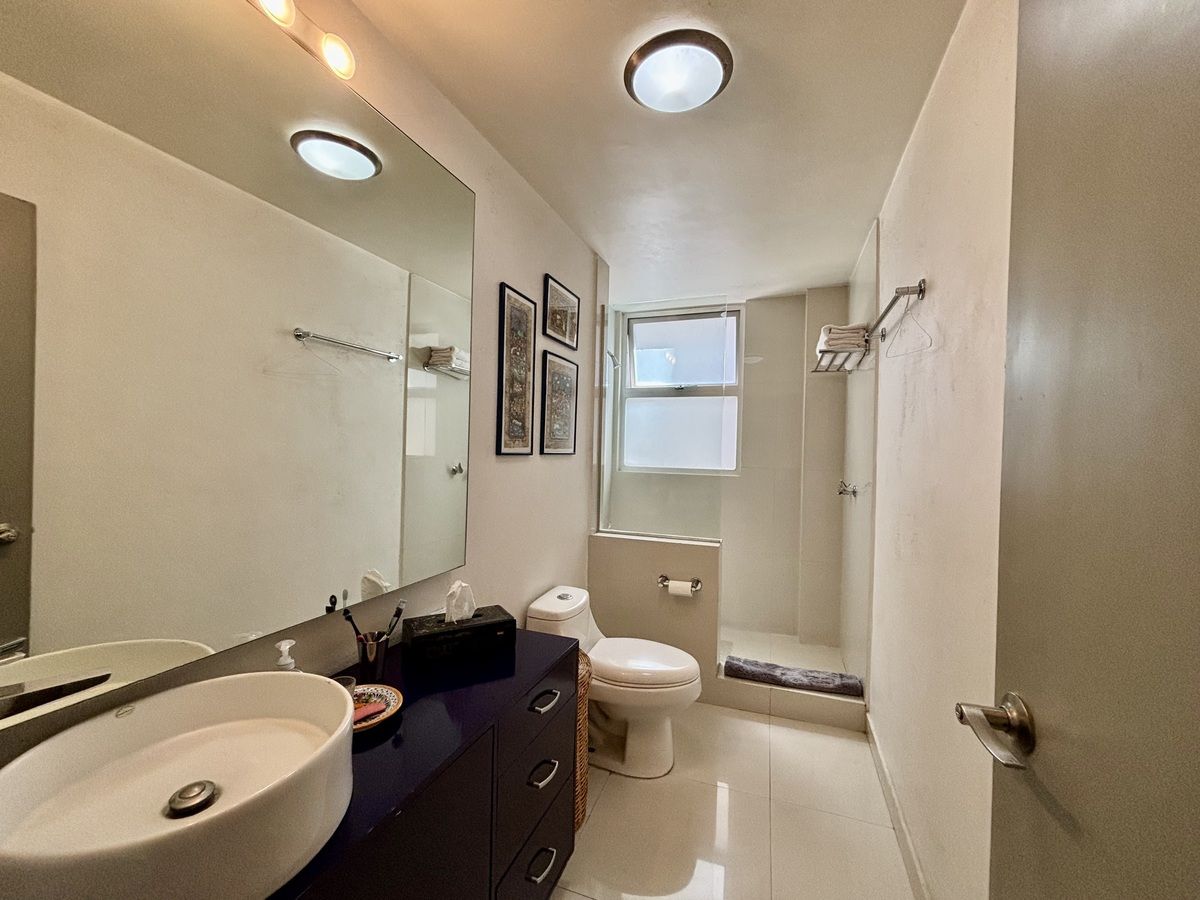 10 de 15: Baño completo