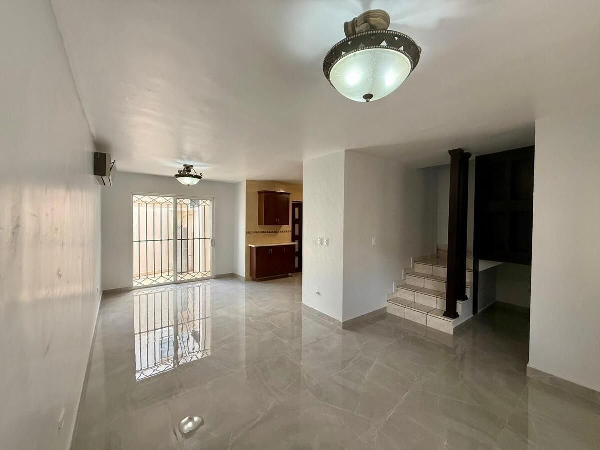 5 de 15: SALA-COMEDOR