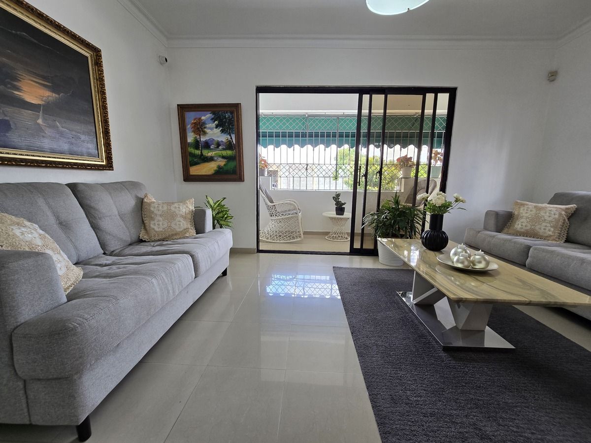 37 de 50: Segundo nivel tienen apartamento 3 habitaciones