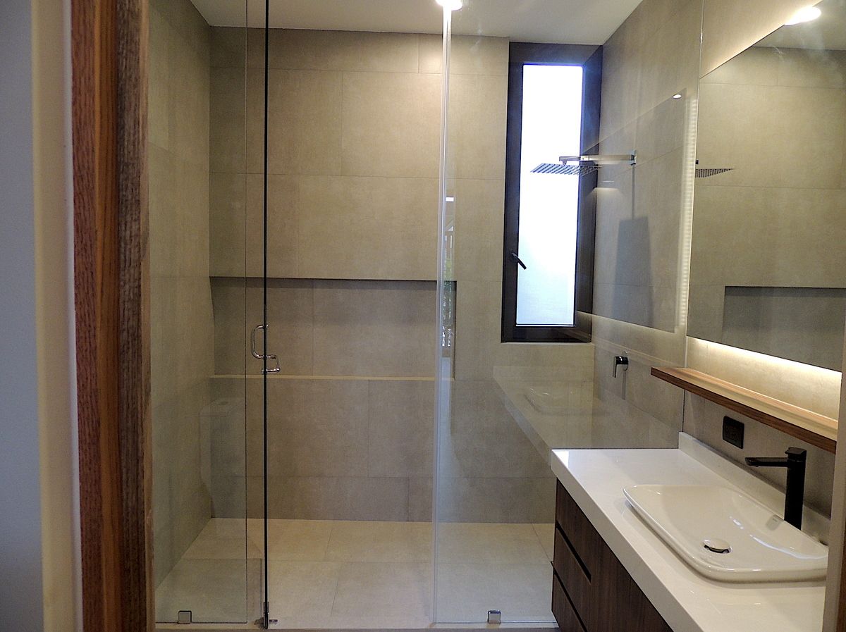 7 de 38: Baño Recámara PB