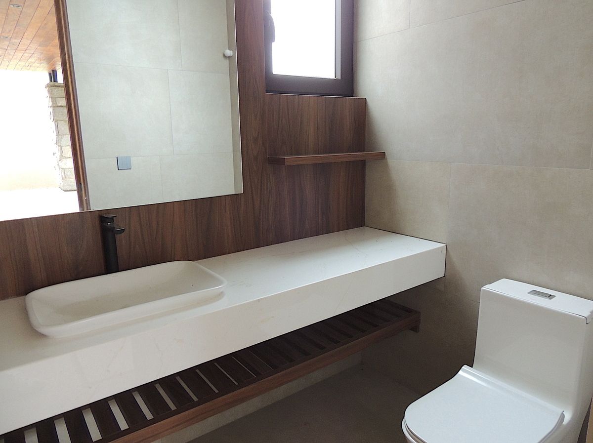 25 de 38: Baño terraza