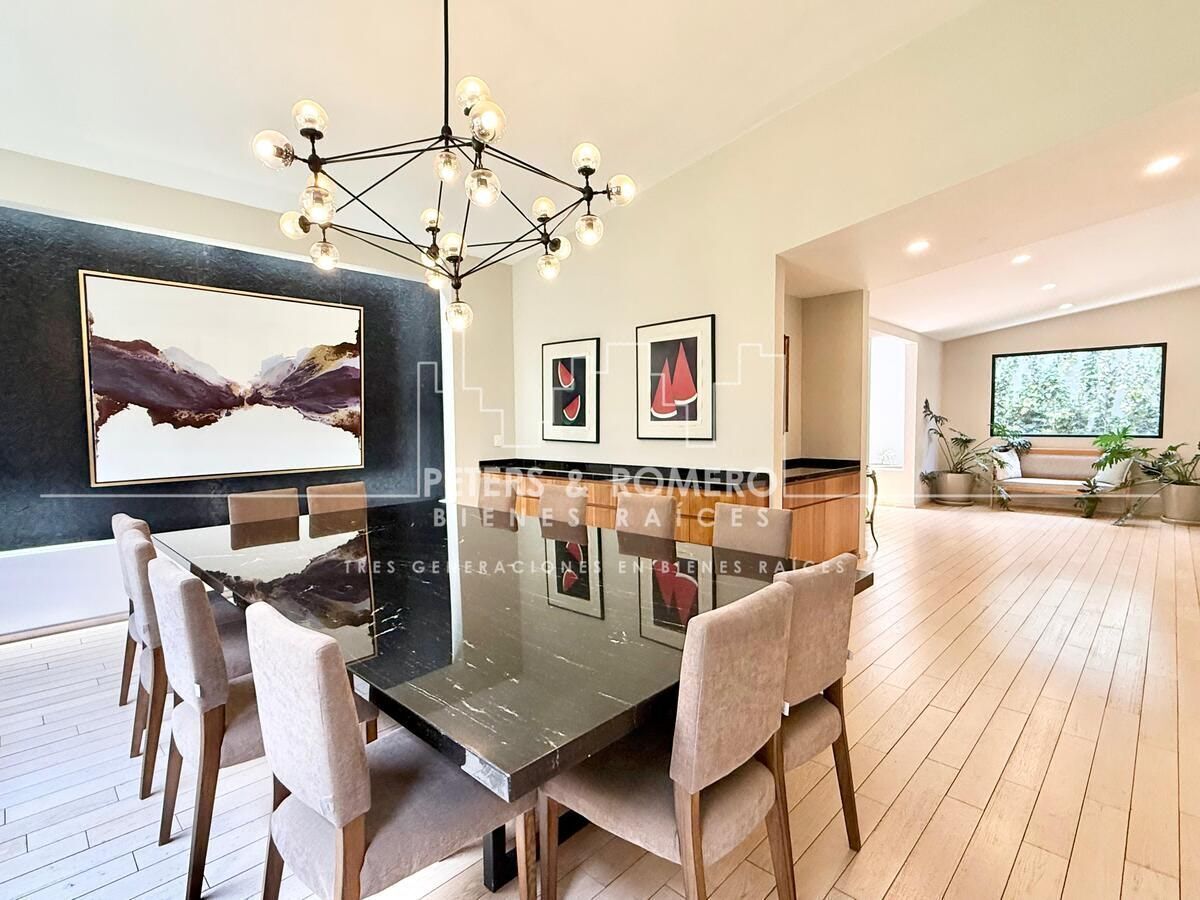 Residencia en Venta en Bosques de las Lomas