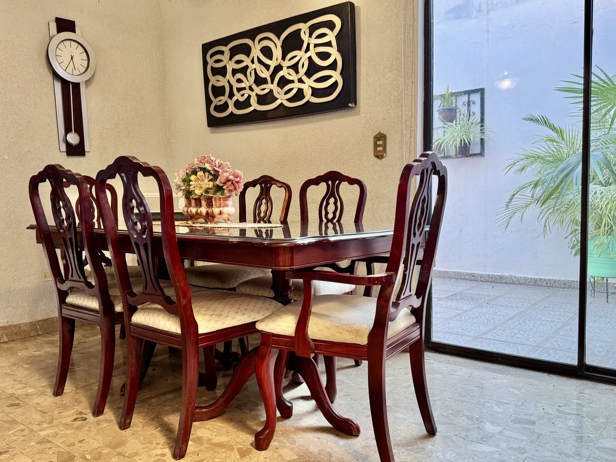 5 de 50: Sala -Comedor  con vista al exterior