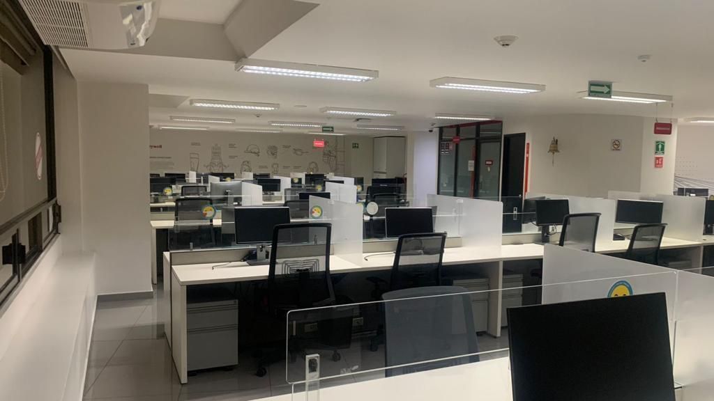 14 de 19: Mesas de Trabajo