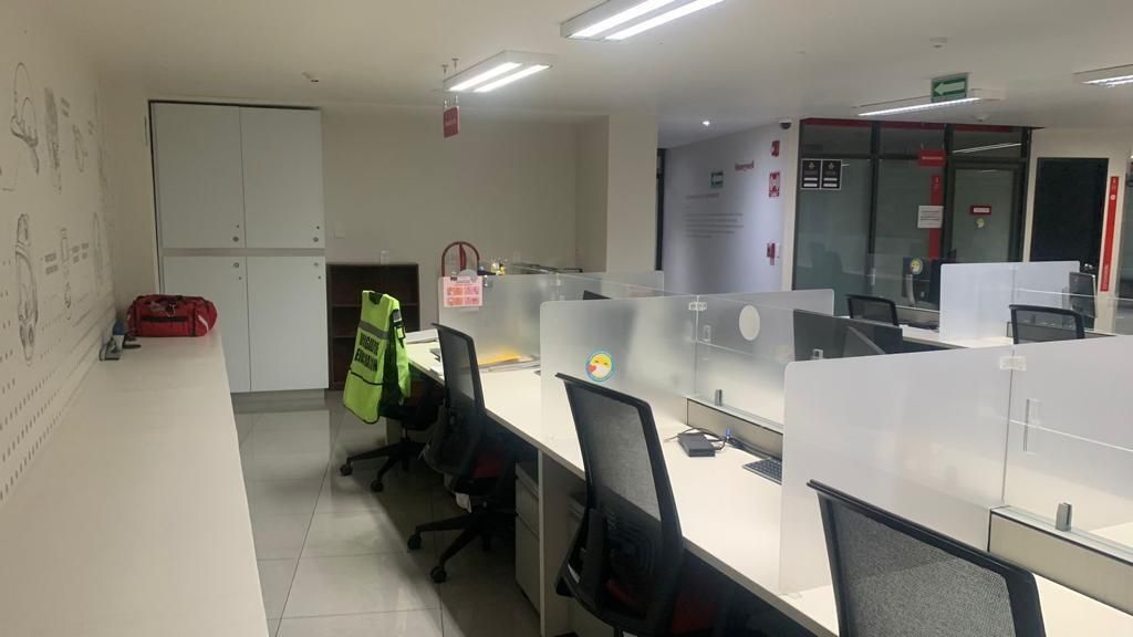 15 de 19: Mesas de Trabajo