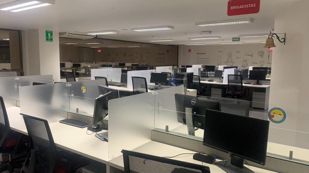 16 de 19: Mesas de Trabajo