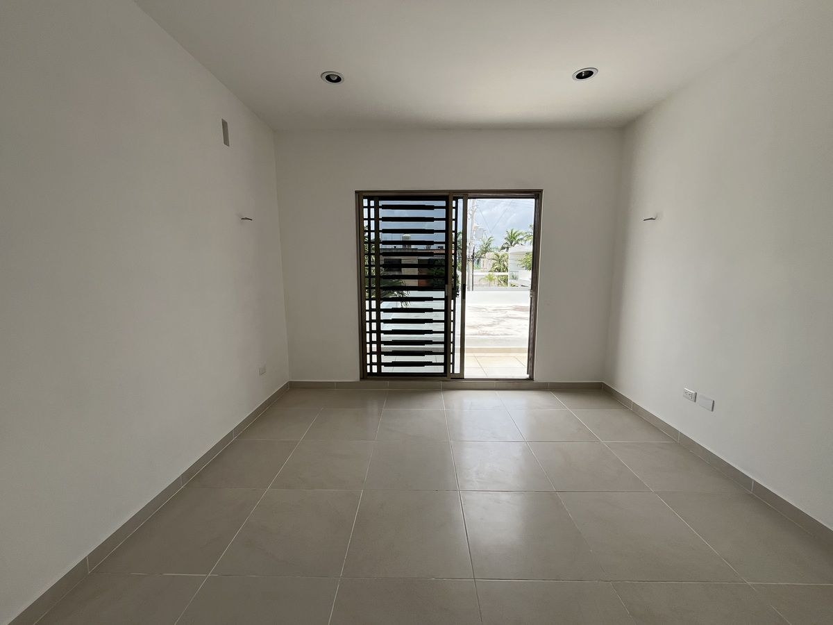 17 de 19: Habitación en planta alta