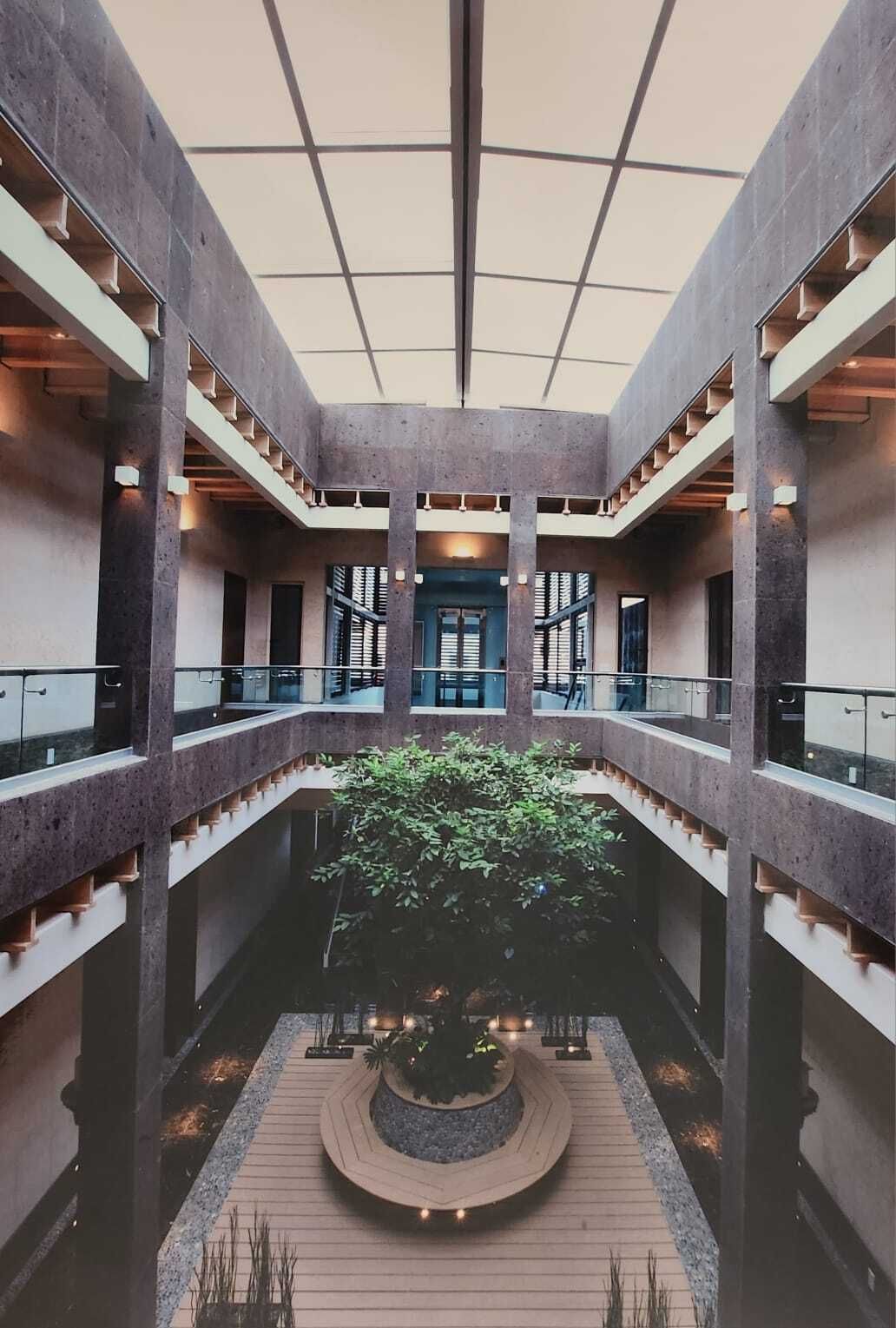 26 of 29: PASILLO PLANTA ALTA