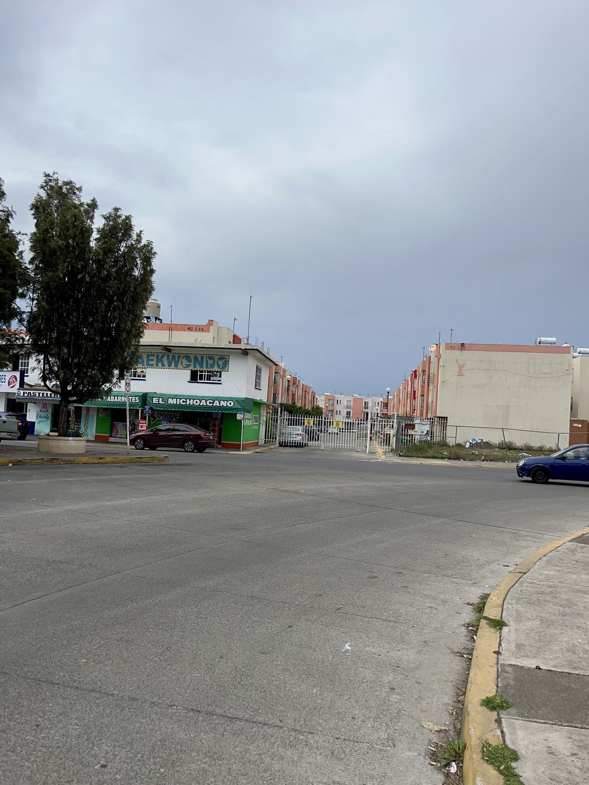 6 of 10: cuarta esquina de la Glorieta