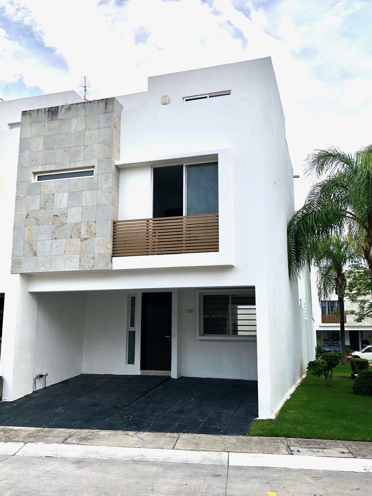 4 de 25: Fachada