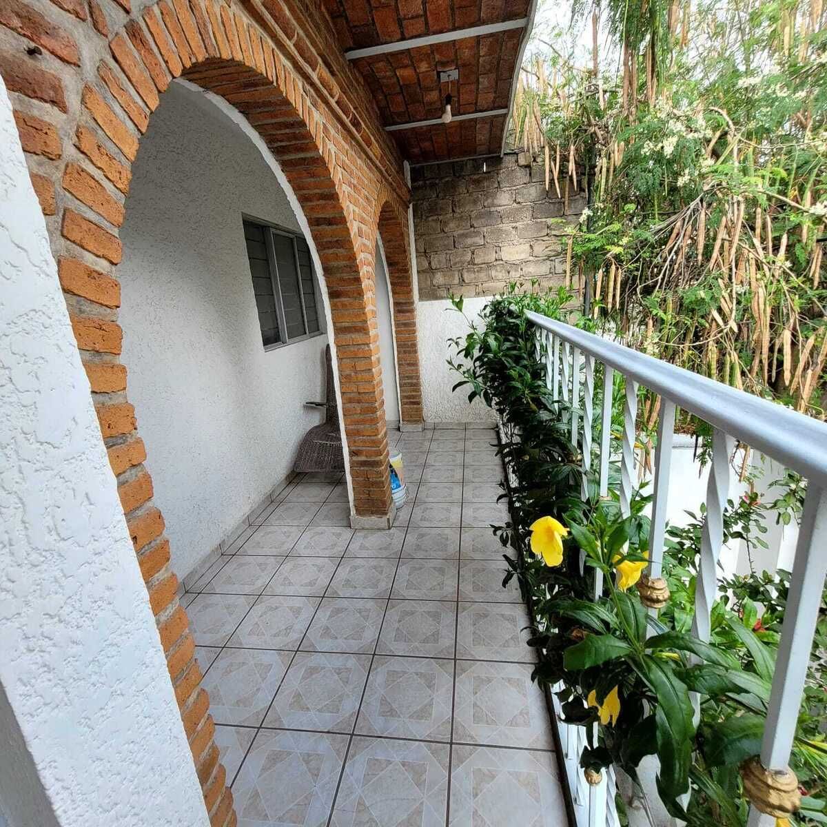 12 de 18