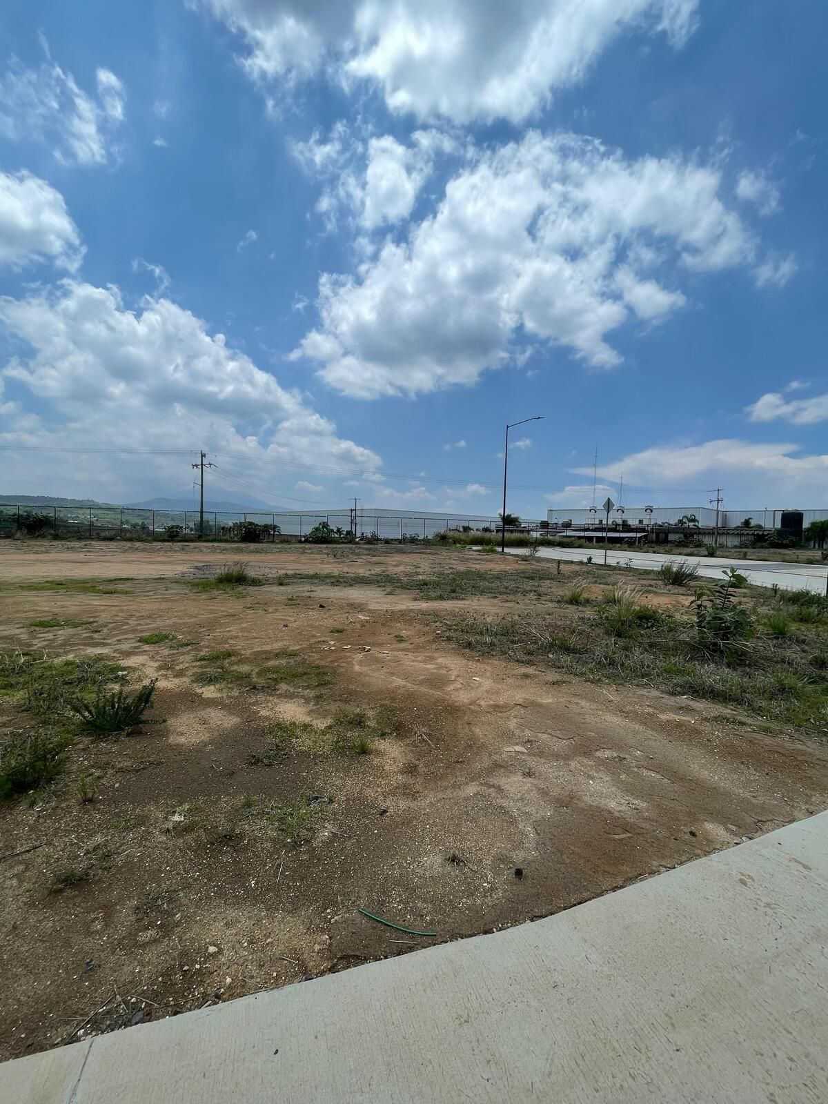 TERRENO INDUSTRIAL EN VENTA EN PARQUE STETRU - foto 3