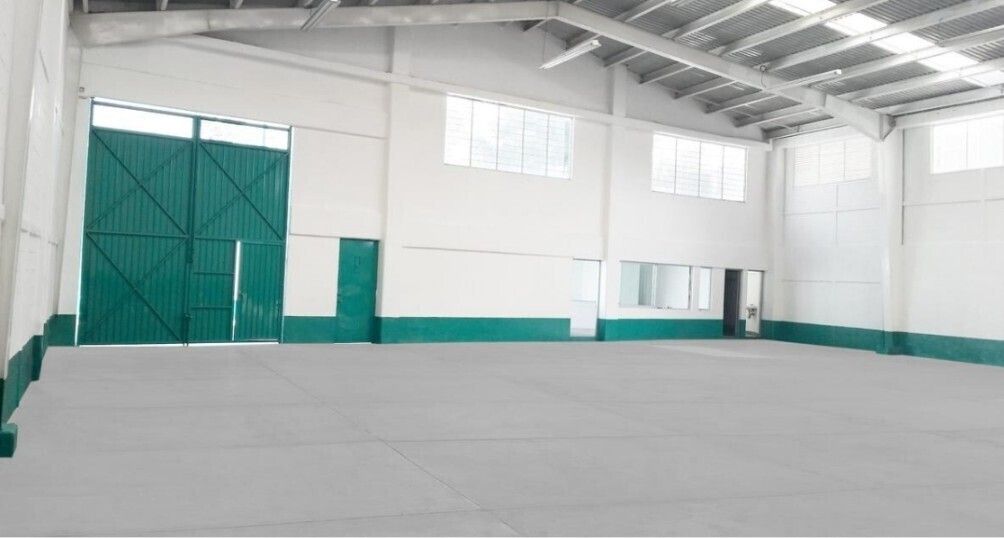 2 de 4: https://www.easybroker.com/agent/properties/bodega-en-renta-