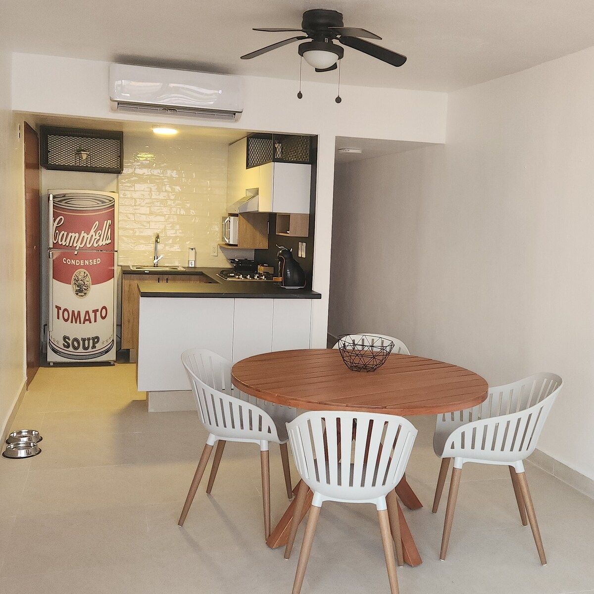 3 de 14: Comedor