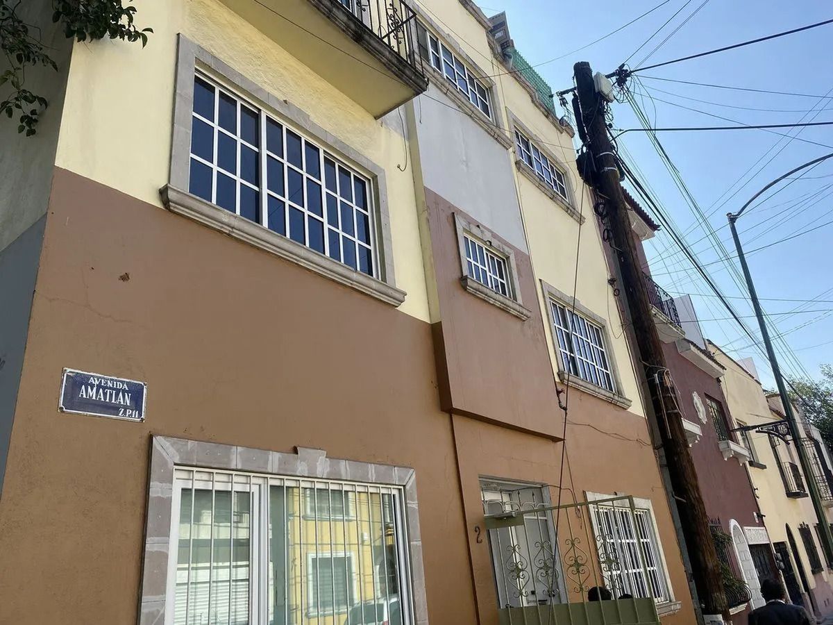 4 de 15