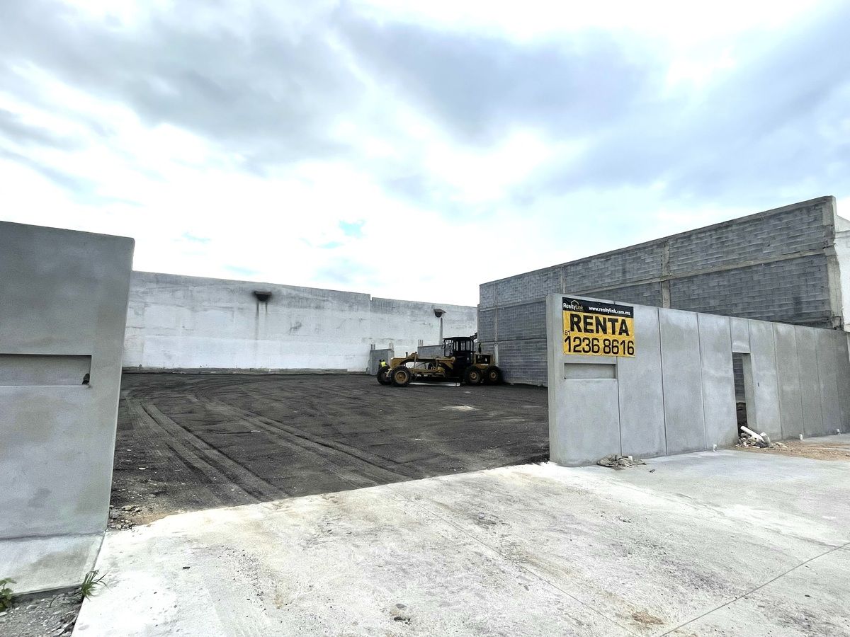 1 de 4: Entrada fachada