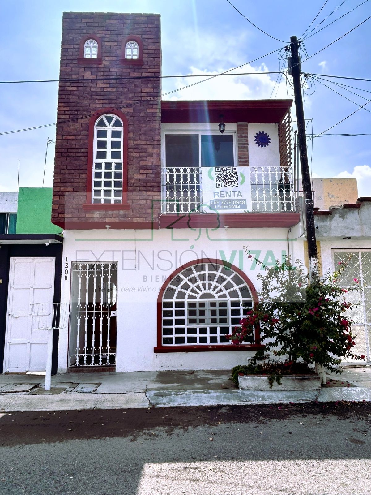 1 of 27: fachada
