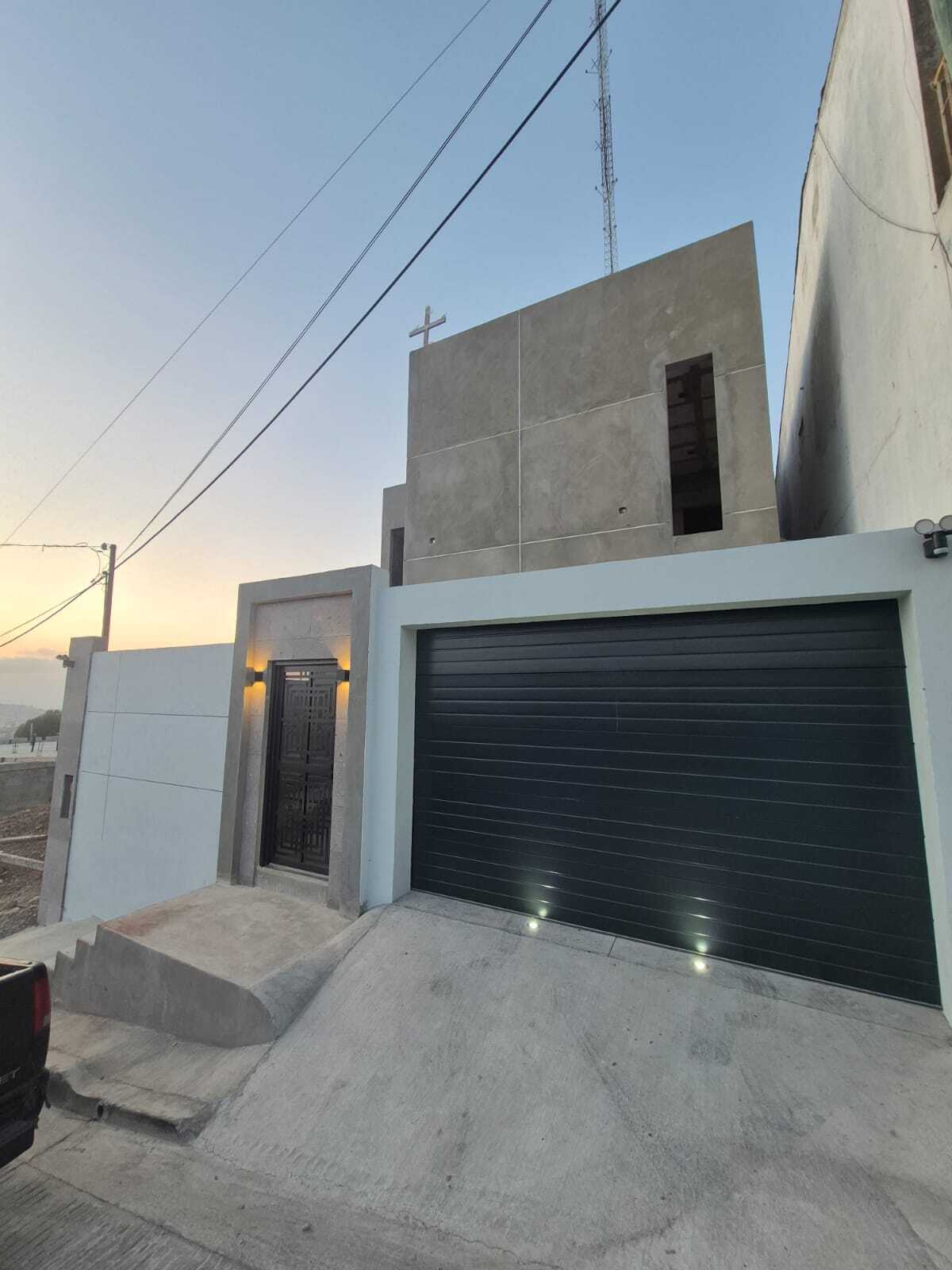 1 de 19: Avance de obra Fachada