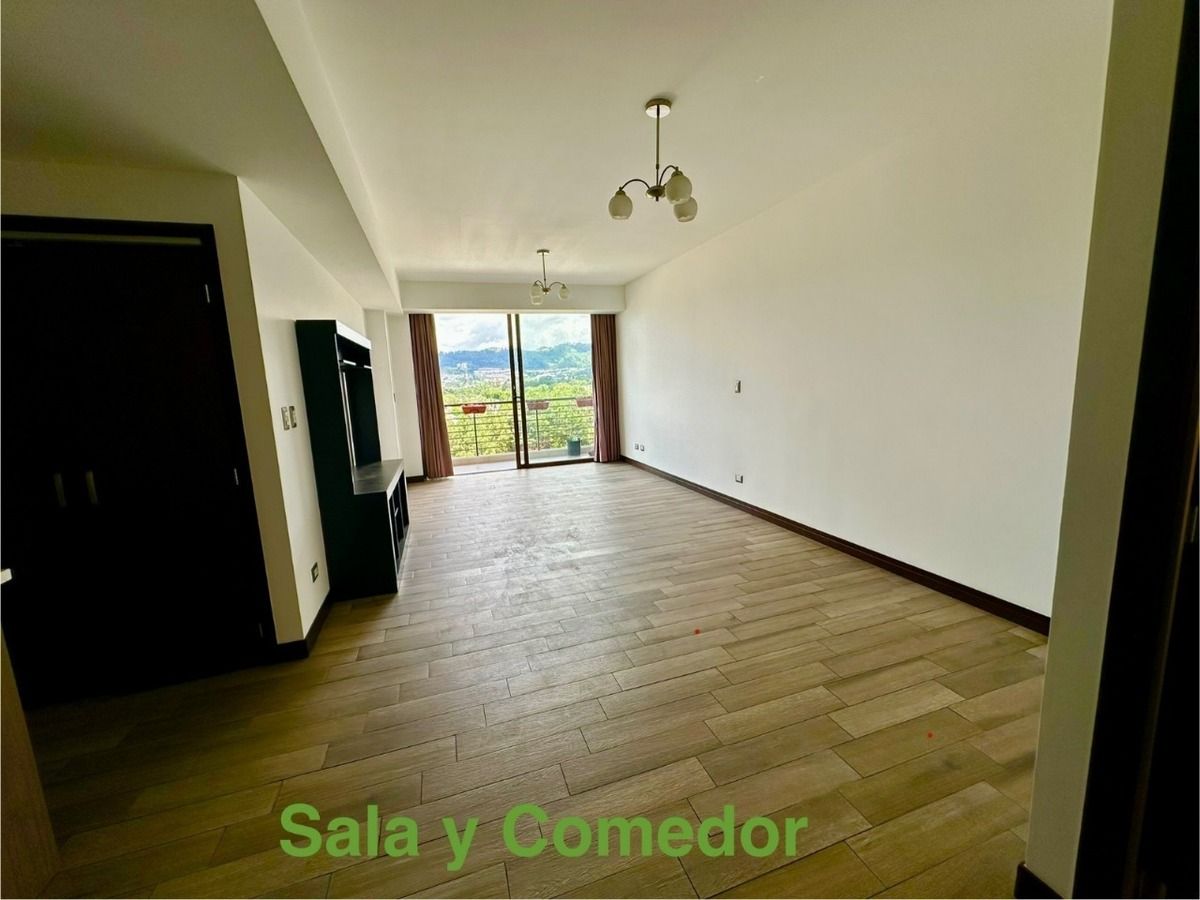 3 de 8