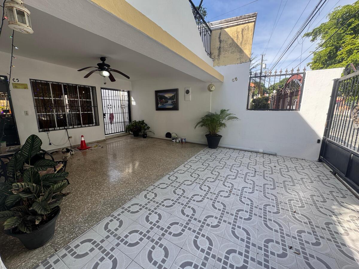 Casas en Venta Altos de Arroyo Hondo, Santo Domingo