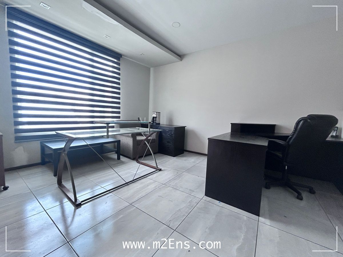 3 of 4: Con o sin muebles