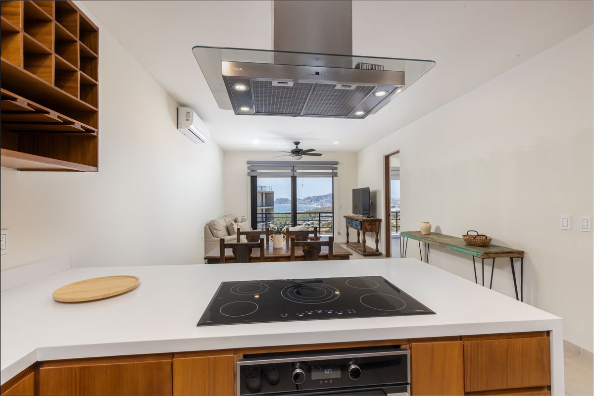 4 of 17: Cocina con vista