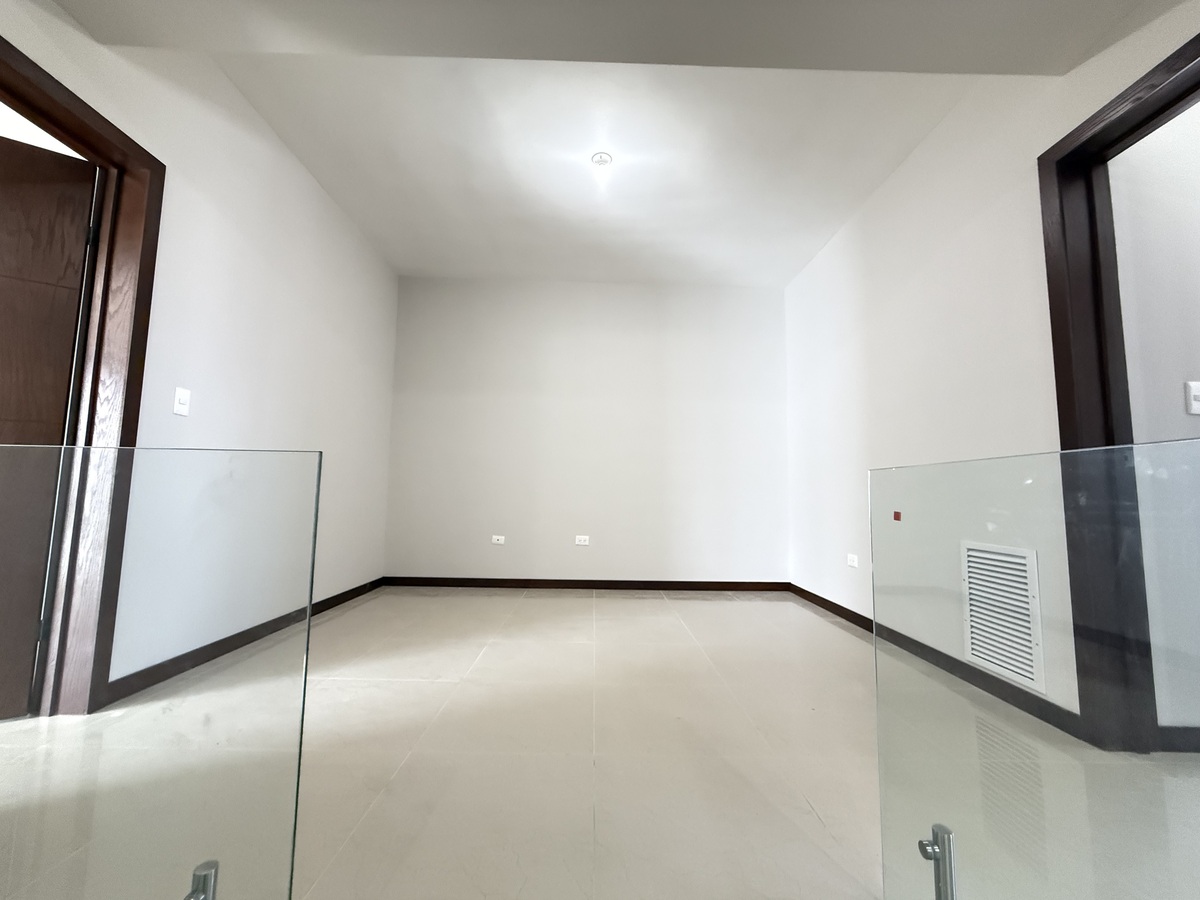 12 de 31: Estancia planta alta