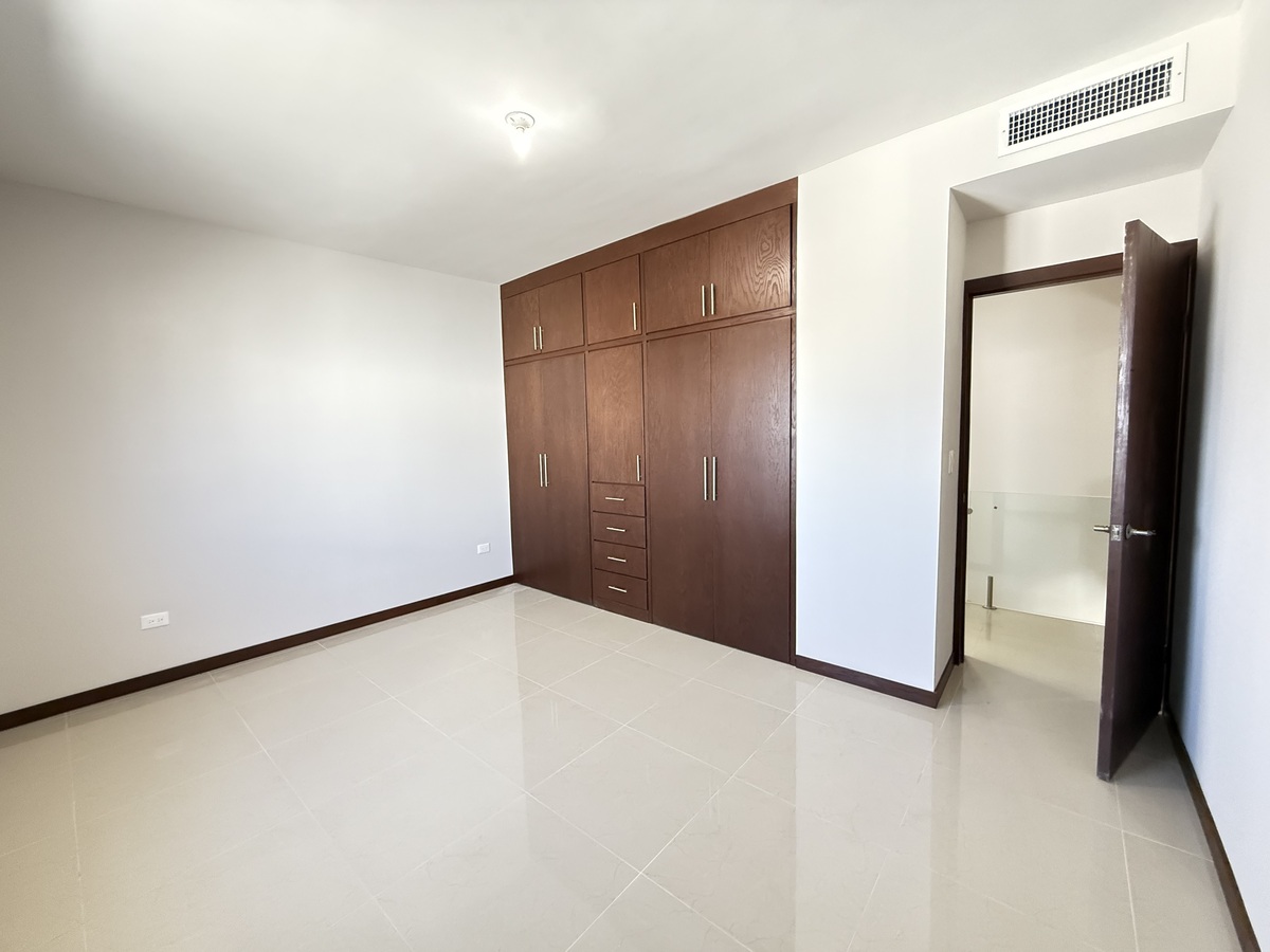 22 de 31: Recamara secundaria 1