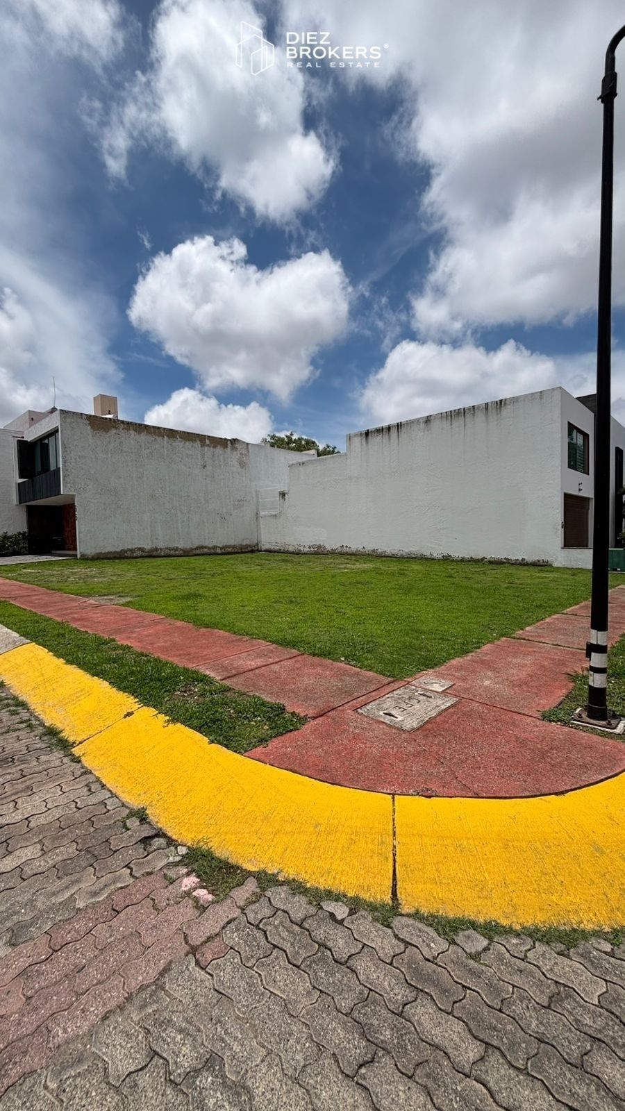 Terreno en Venta - La Cima, Coto Los Robles en Zapopan - foto 1