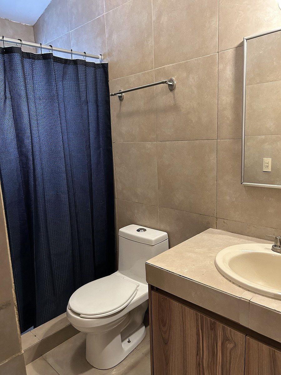 10 de 21: baño planta alta