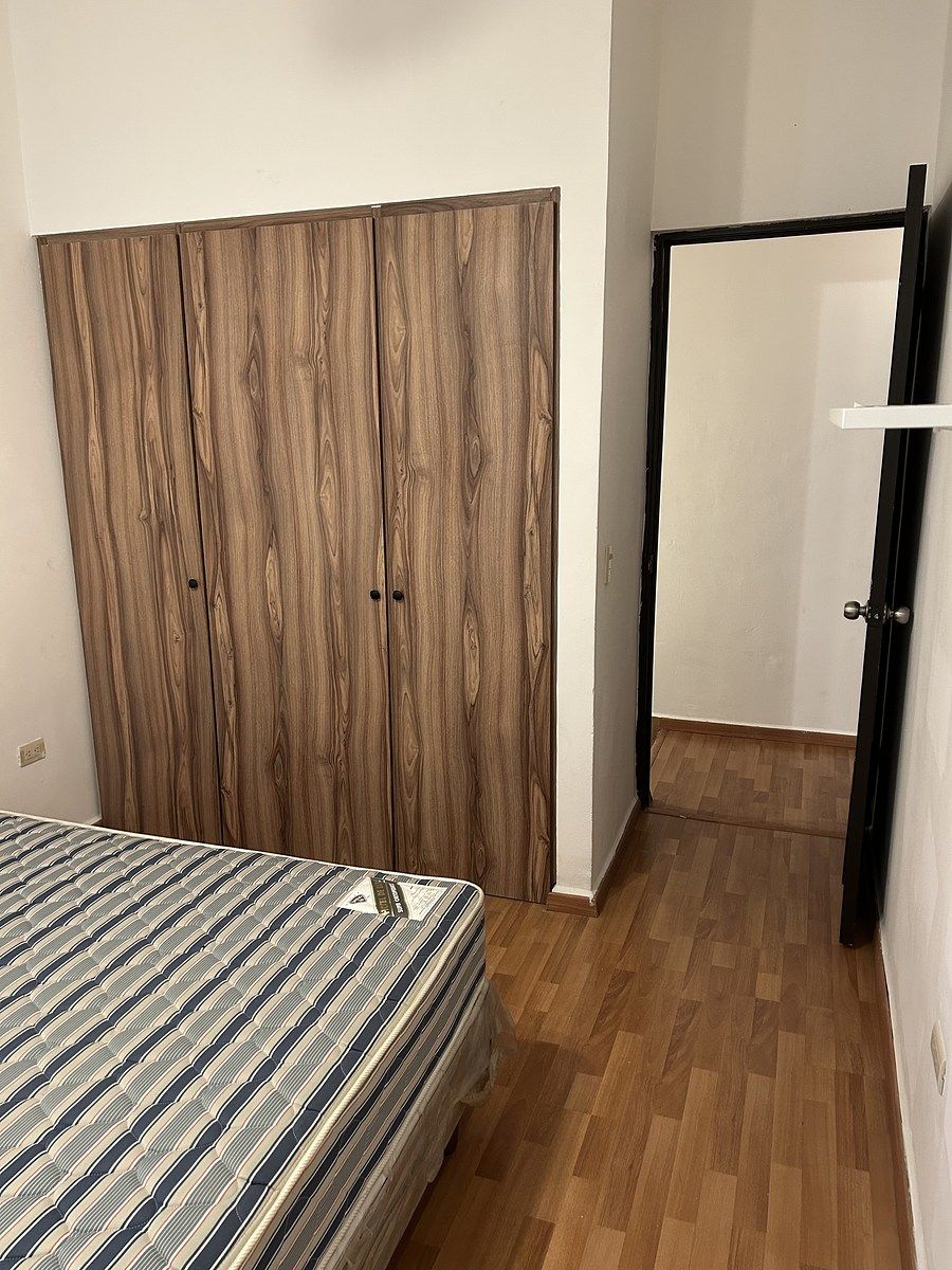 16 de 21: closet recamara secundaria 2