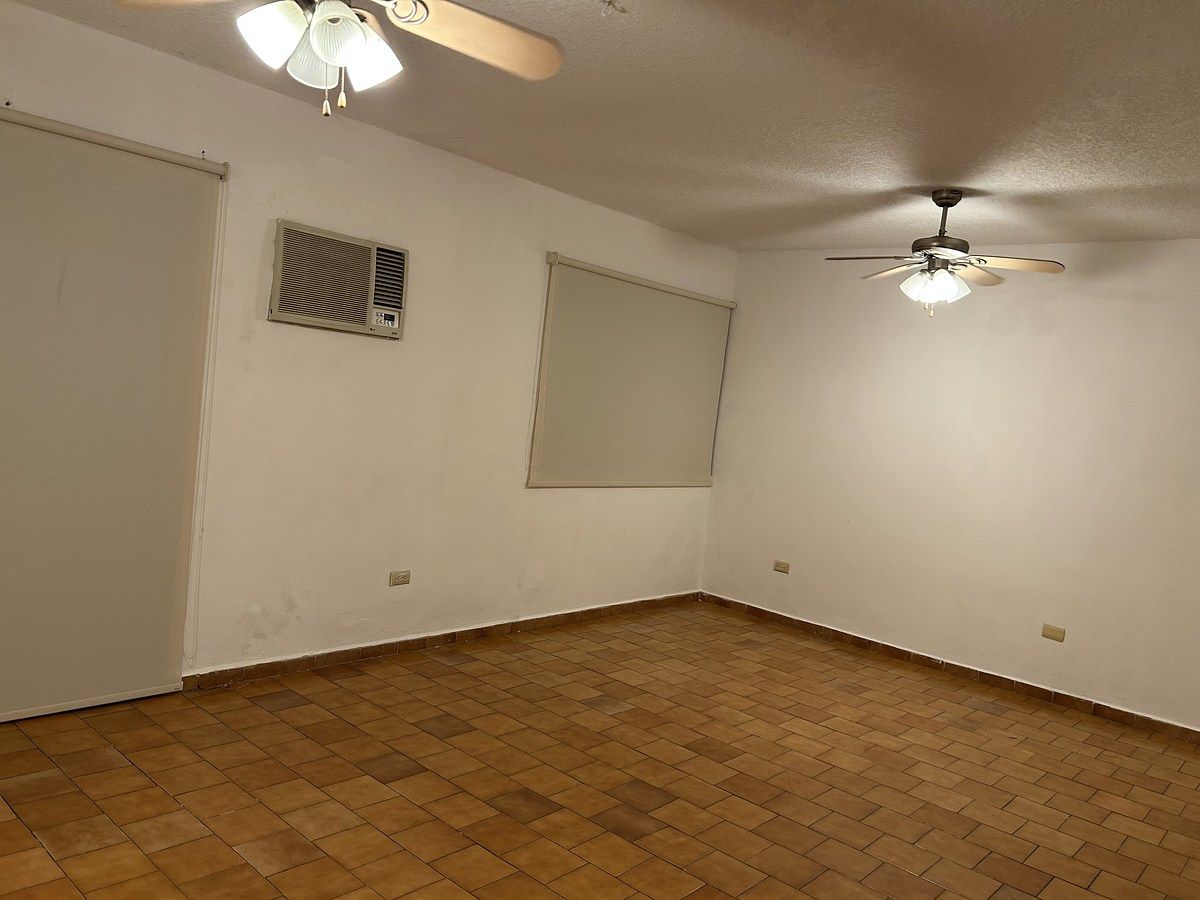 18 de 21: Area de sala