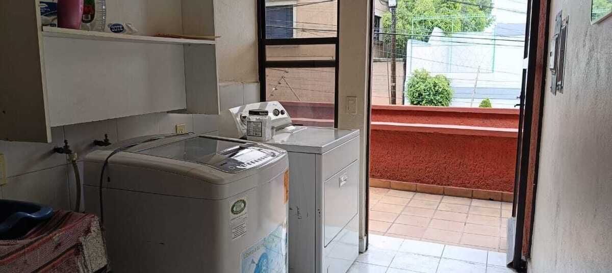 25 of 27: CUARTO DE LAVADO