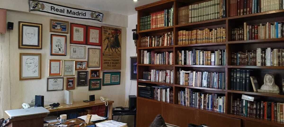 27 of 27: BIBLIOTECA