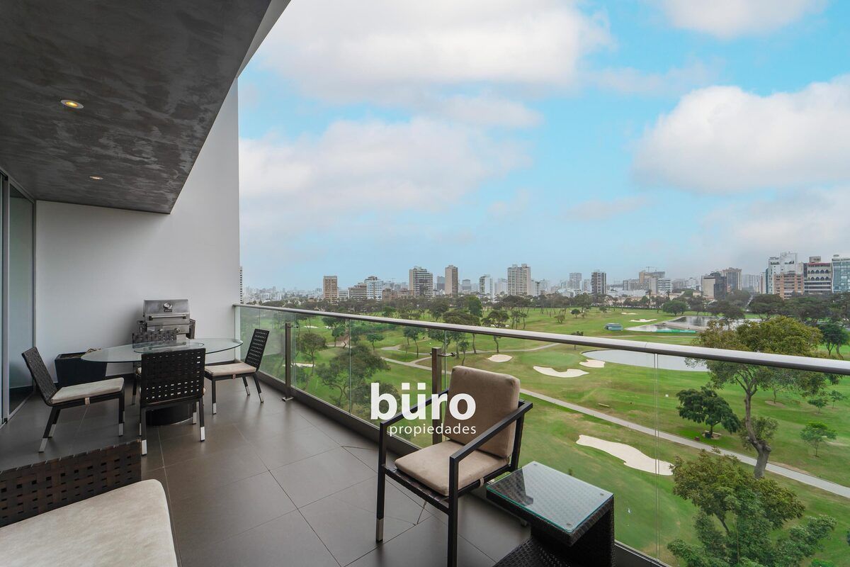 3 de 34: Vista panorámica al Golf