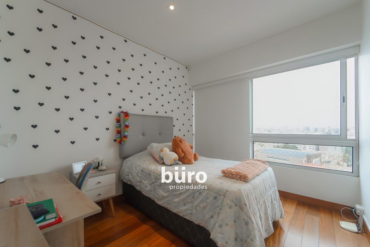 14 de 35: Dormitorio secundario 2