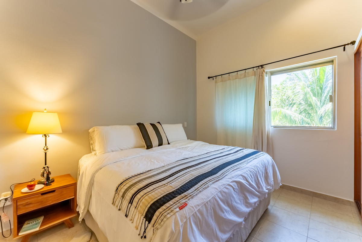 10 of 21: Master bdrm