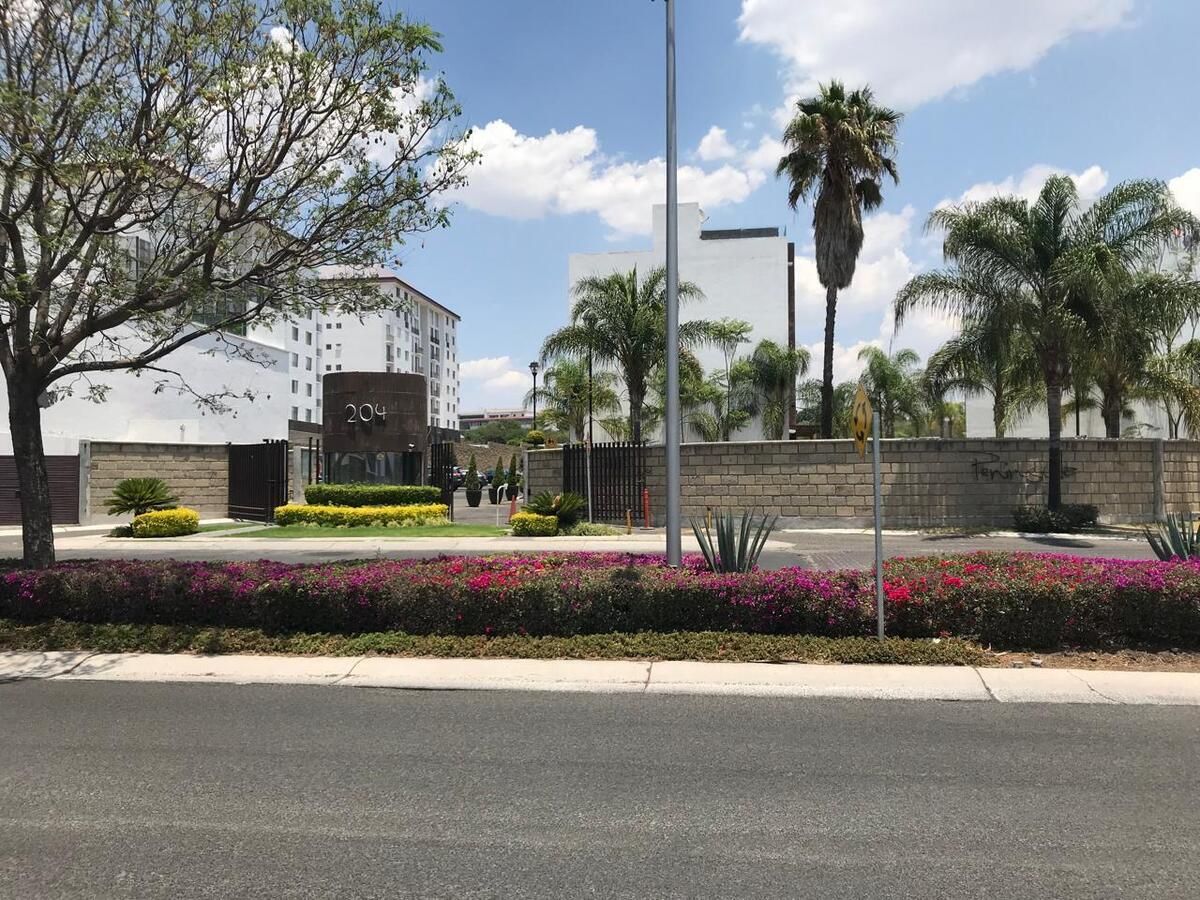 2 de 15: Fachada calle