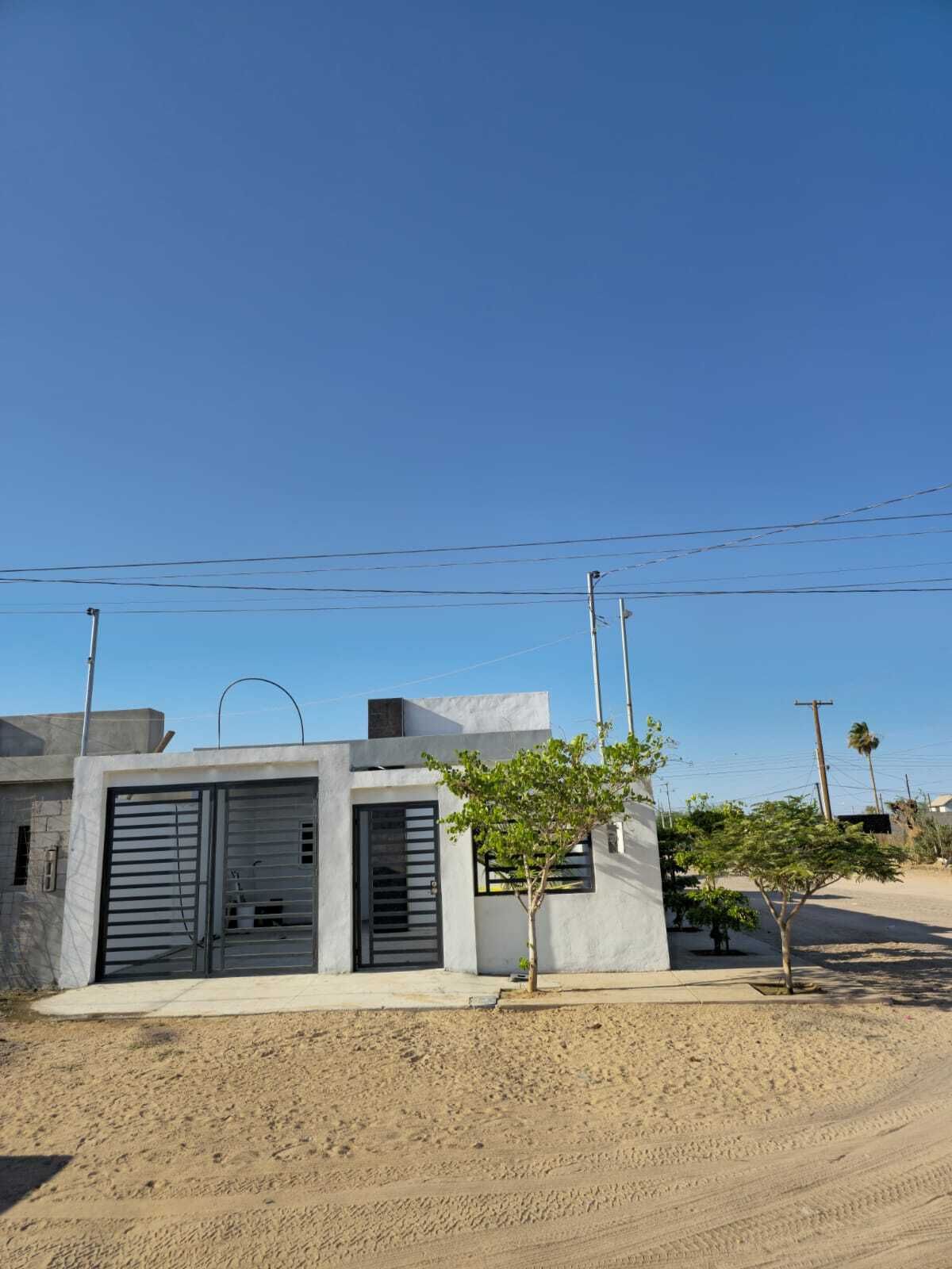 Casa en Renta  📍 Ubicación: Amapolas B y 5ta