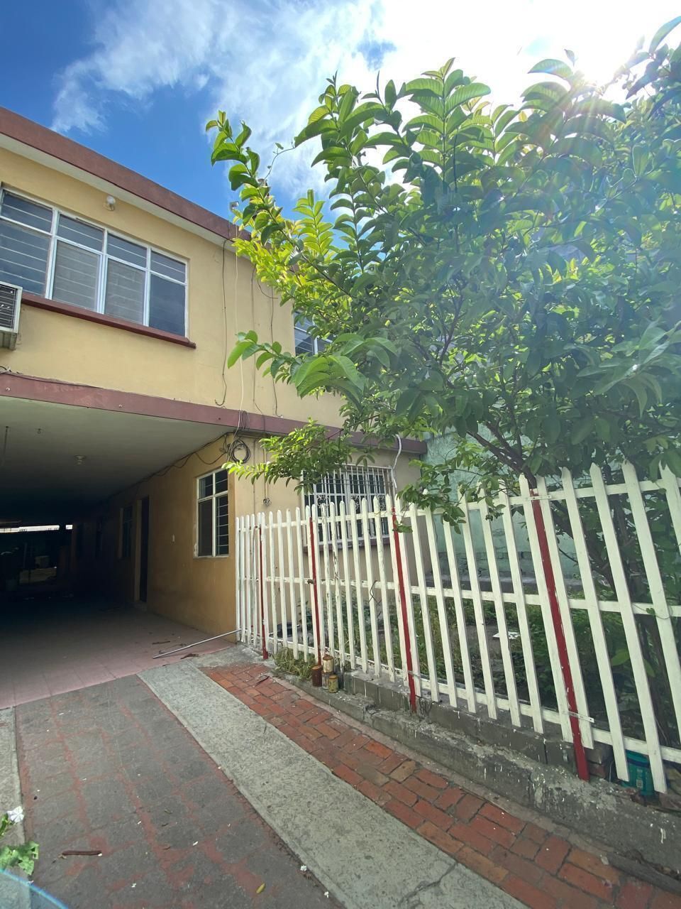 2 de 4