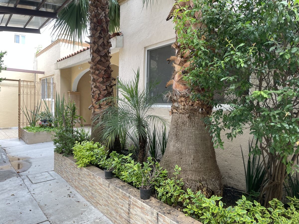 VENTARENTA CASA JURICA