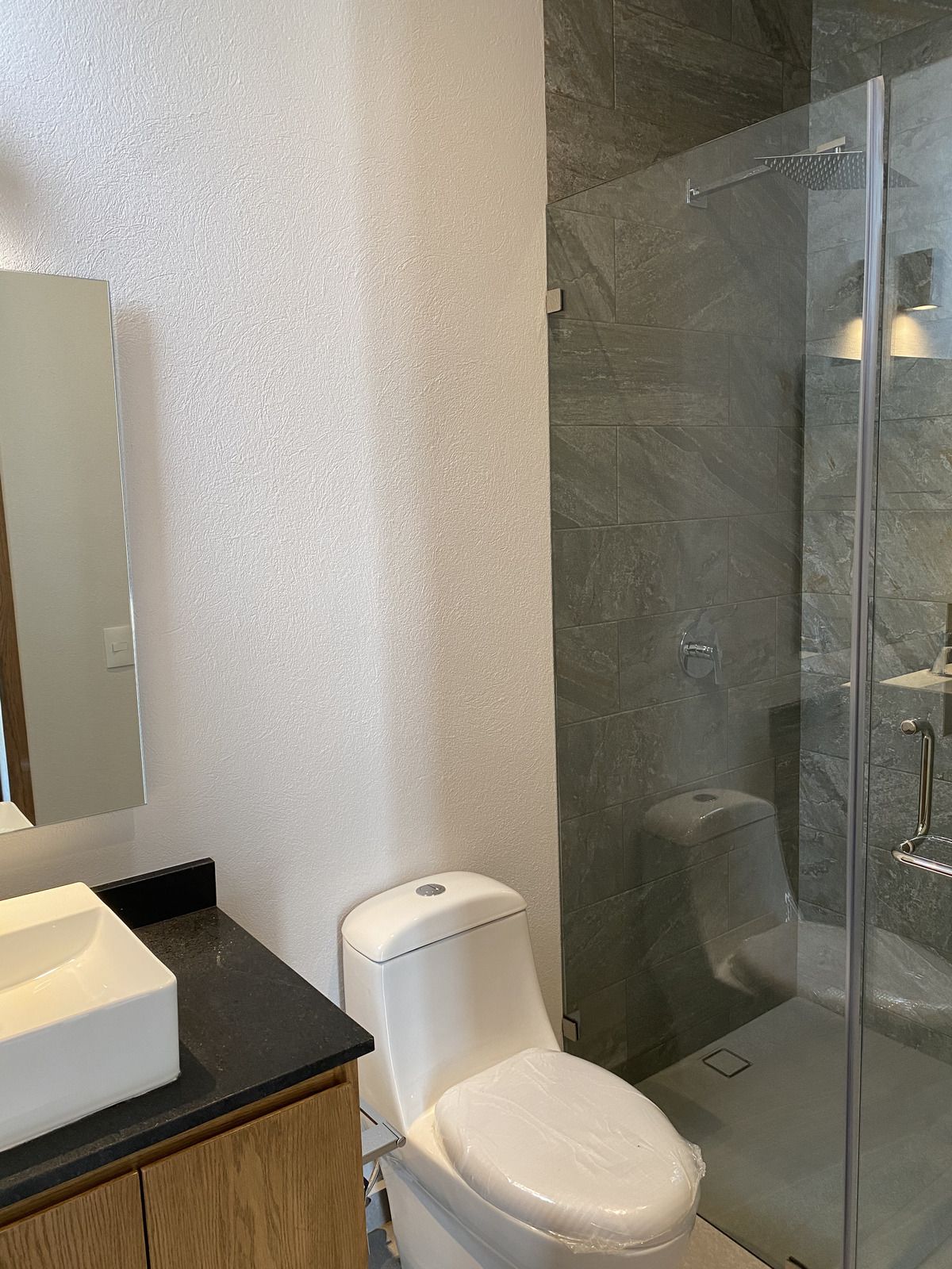 17 de 33: BAÑO TERCERA RECAMARA