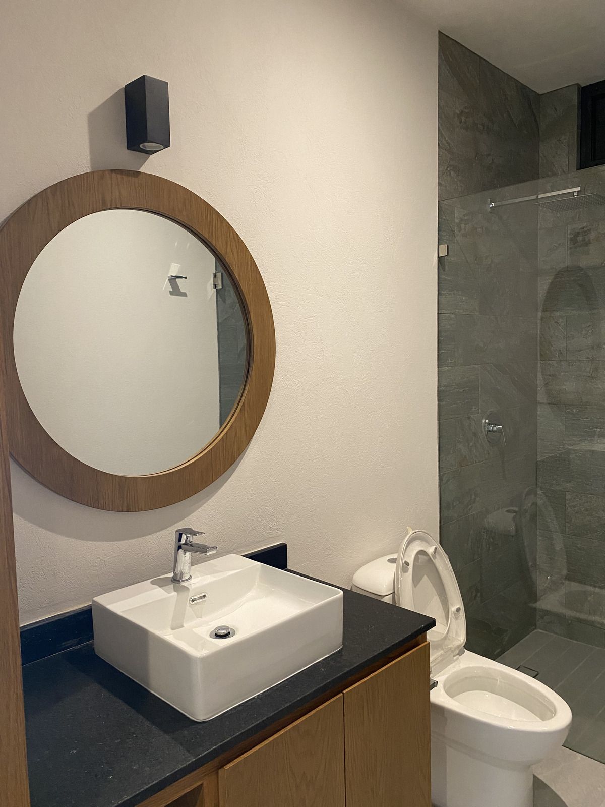 5 de 33: BAÑO COMPLET PB