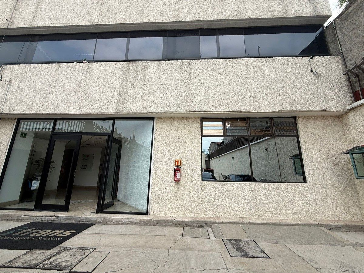 Edificio en Peñón de los Baños, Venustiano Carranza, foto 2 de 12