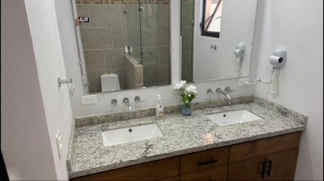 15 de 16: BAÑO RECAMARA PRINCIPAL